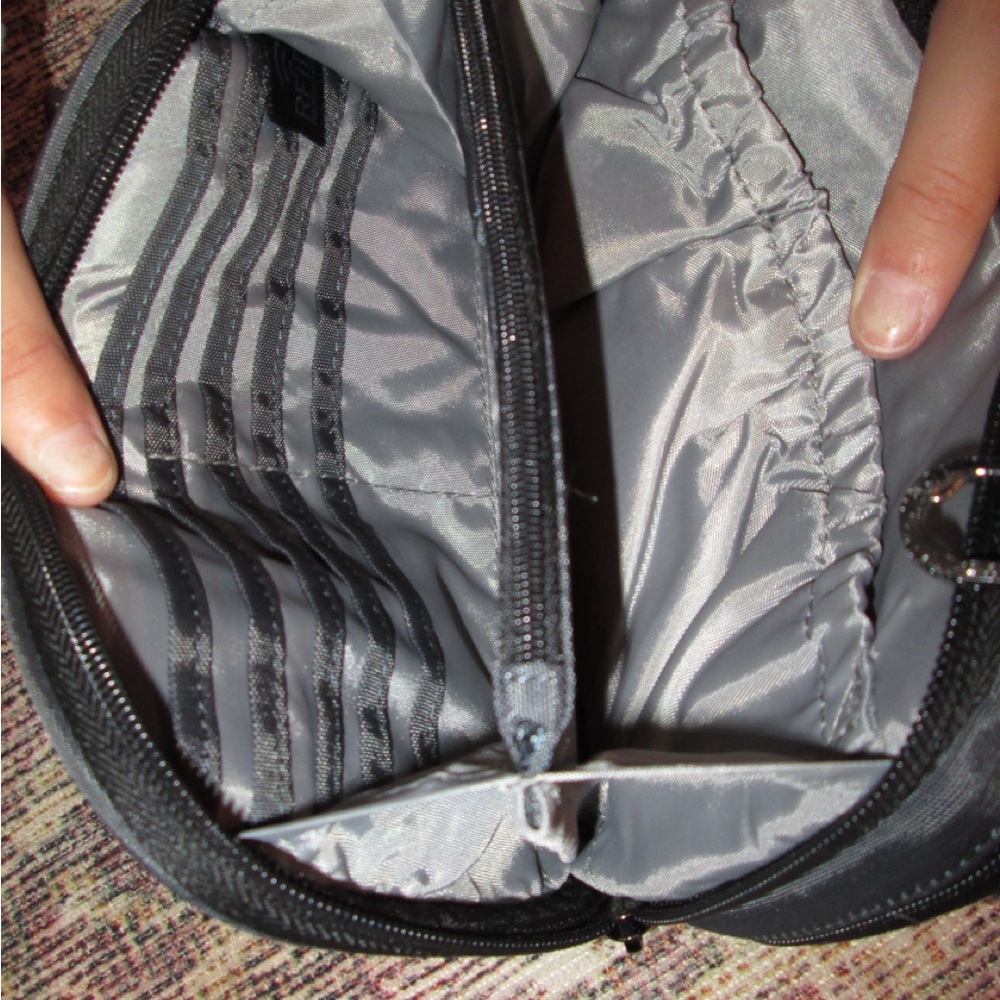 Lug Gray Roundabout Quilted Women's Wallet - Picture 4 of 8
